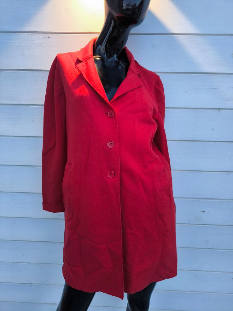 Intrend Red Wool Coat