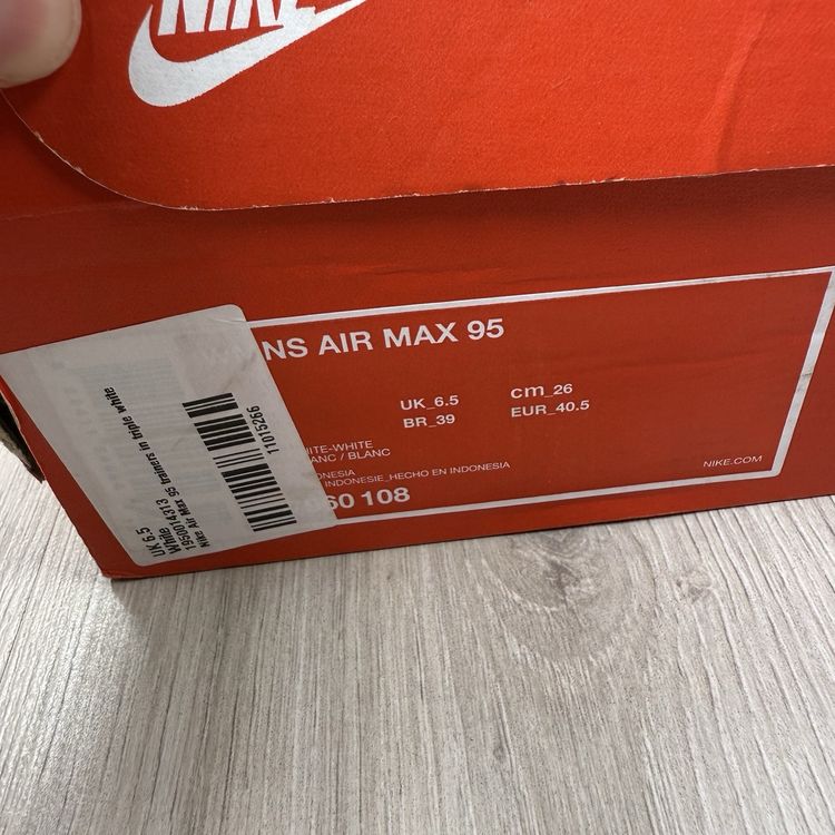 Nike Air Max 95 Size UK 6.5 Triple White Women's Trainers 307960-108 image 5