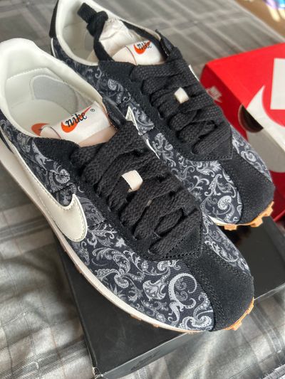 Nike Women’s LD 1000