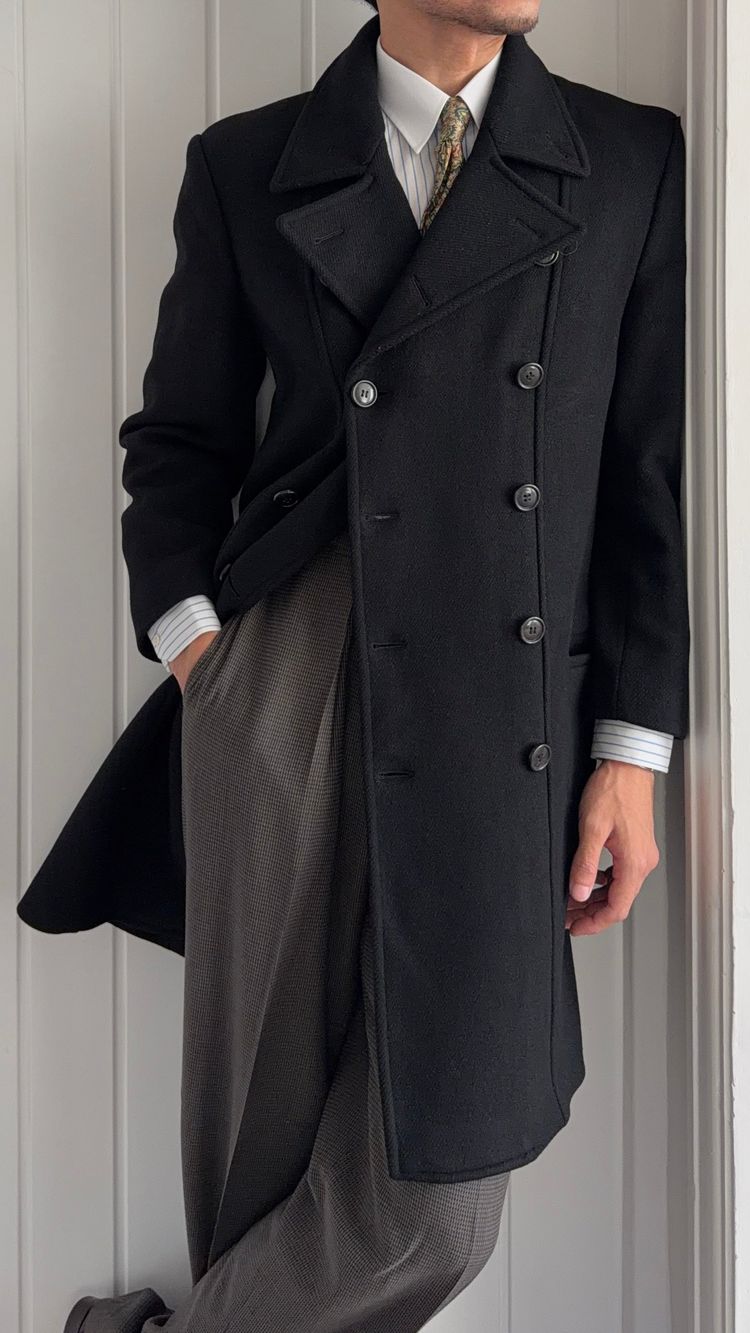 Immagine di Emporio Armani 1990s Double Breasted Peaked Lapel Wool Coat - Size S 9