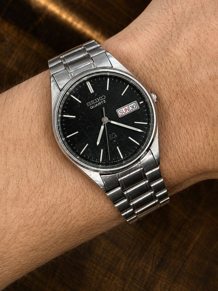 Vintage Quartz Day-Date Watch | Black Dial | Stainless Steel Bracelet | Japan Movement 2