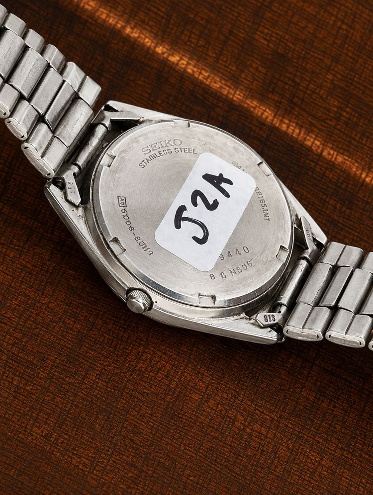 Vintage Quartz Day-Date Watch | Black Dial | Stainless Steel Bracelet | Japan Movement 4