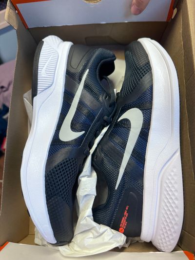Nike Run Swift Size 8