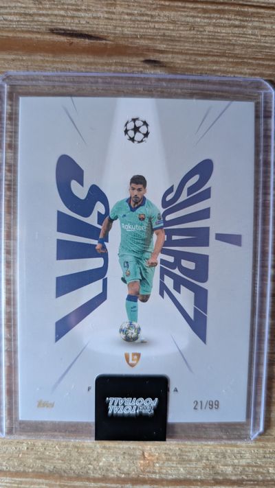 Luis Suárez Topps Total Football He’s Him /99 FC Barcelona
