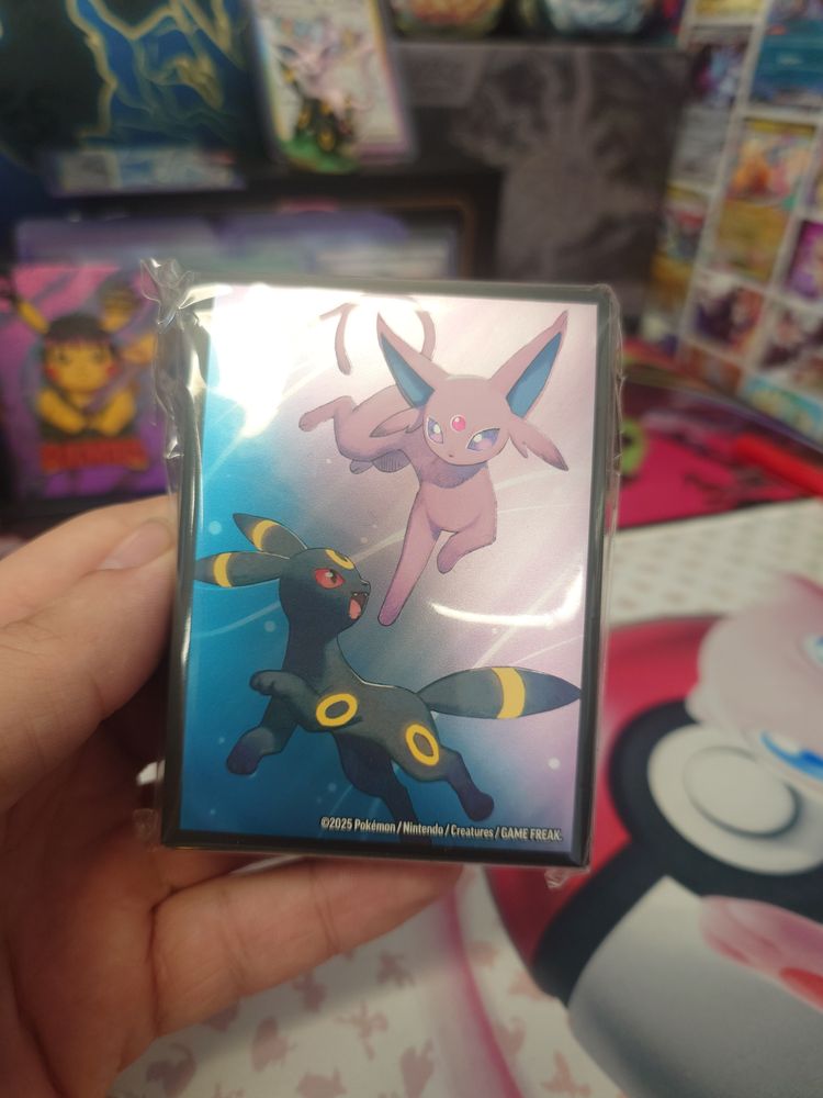 Pokemon Card Sleeves Featuring Umbreon And Espeon