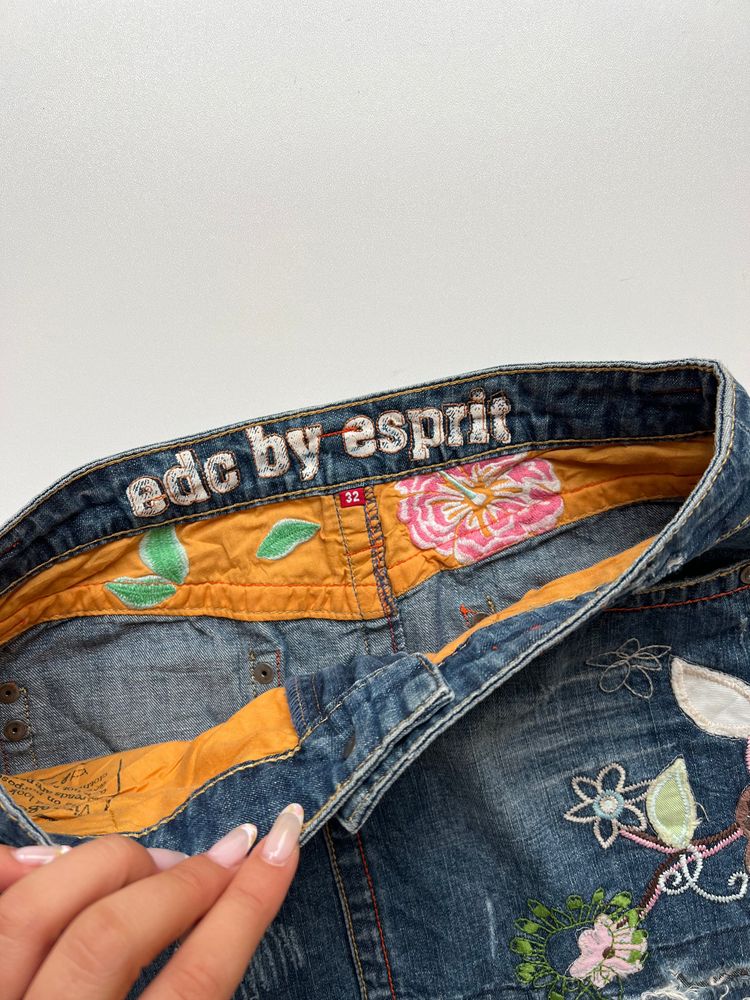00s denim embroidered mini skirt- size S 3