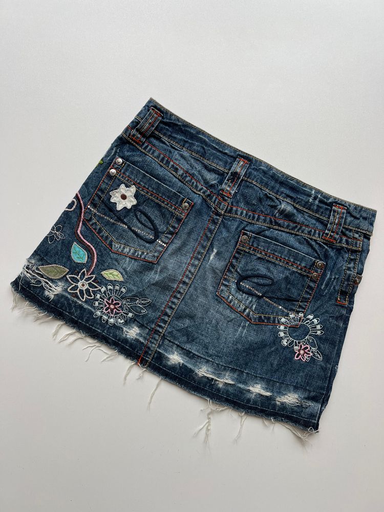 00s denim embroidered mini skirt- size S 4