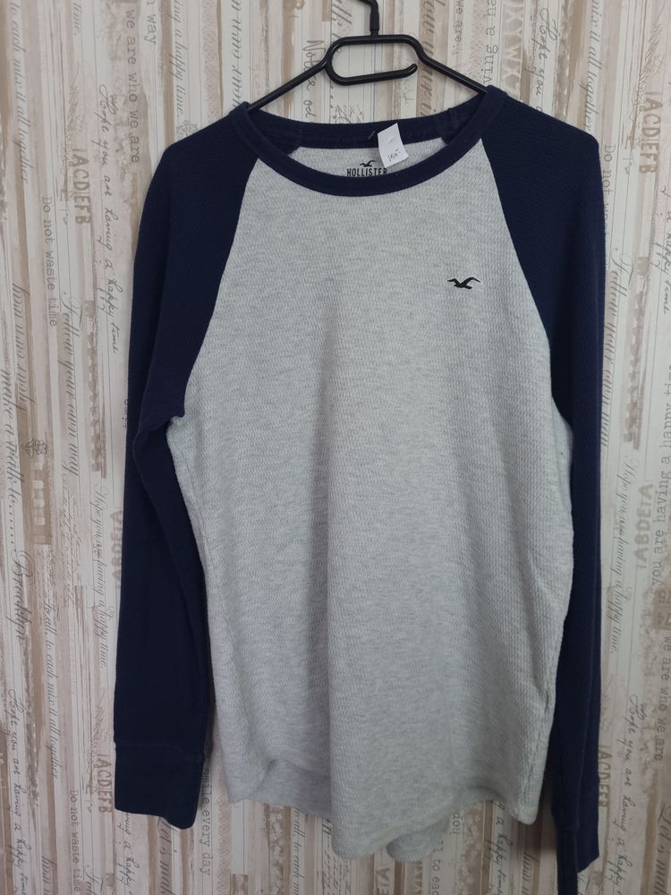Hollister Long Sleeve Raglan Shirt