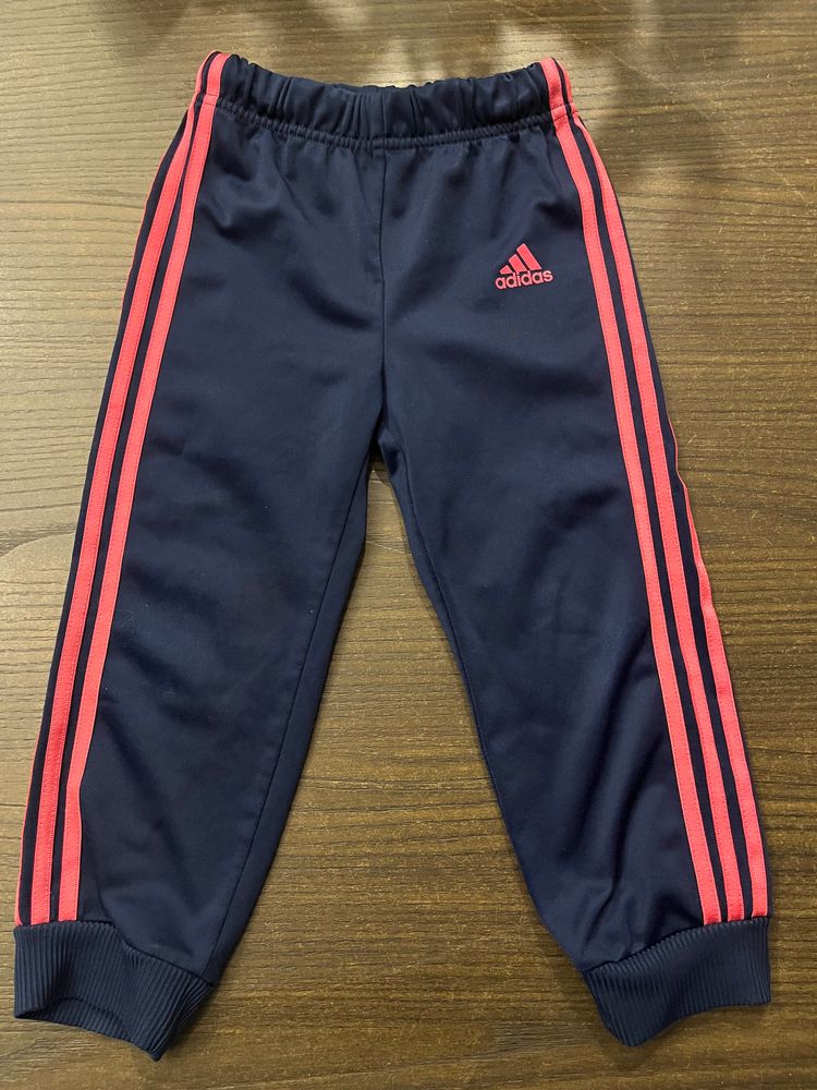 Adidas Kids Navy Blue Track Pants With Pink Stripes imagen 2