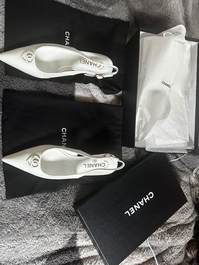 Chanel White Slingback Heels (authenticity unconfirmed)