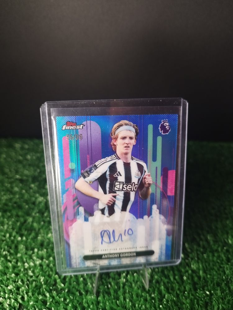 Anthony Gordon Auto Blue Refractor /99 Topps Finest Premier League 2025-26