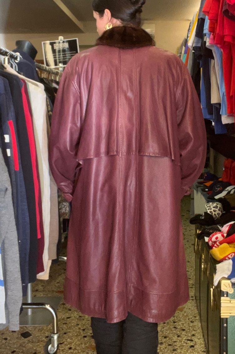 Burgundy Leather trench bordeaux collo ecopelliccia l donna  imagen 3