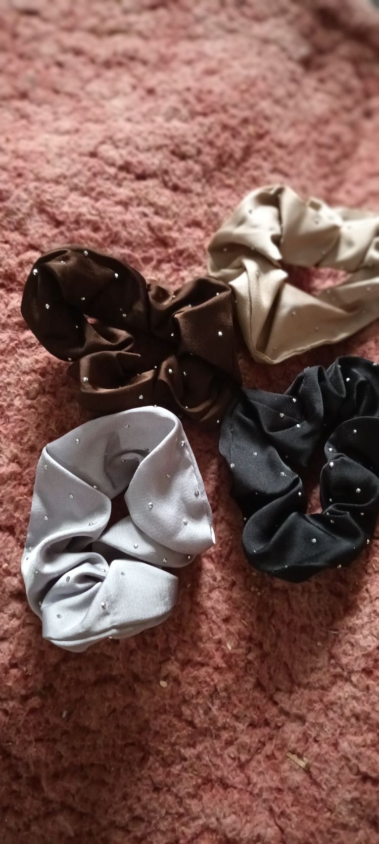  Scrunchies 