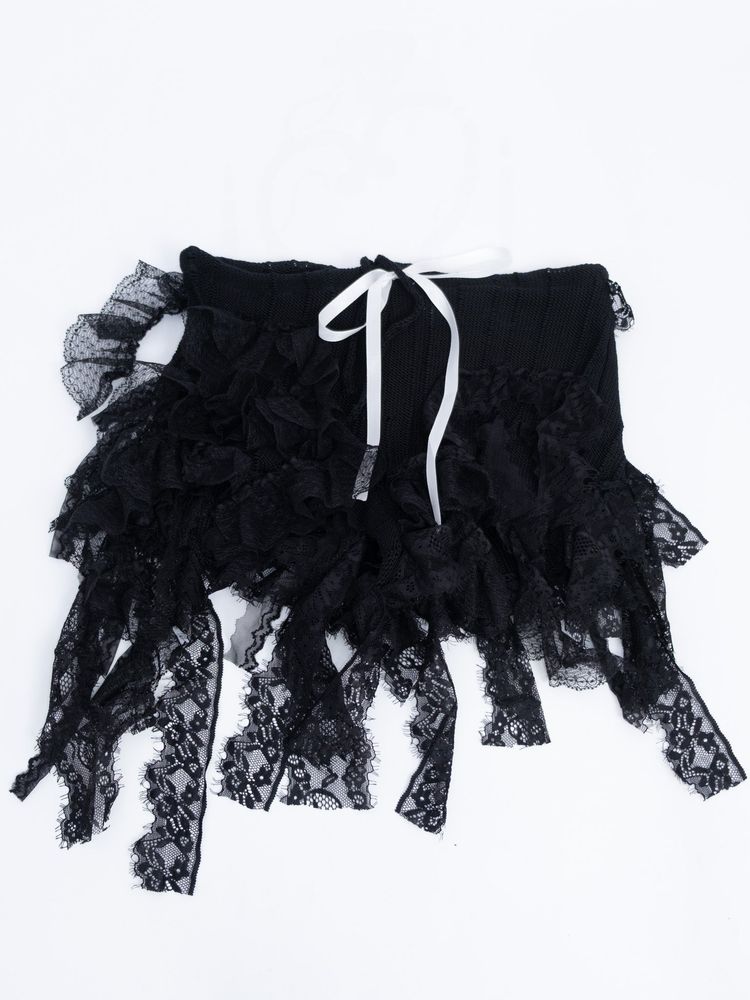 DECONSTRUCTED LACE SHORTS | YAMIMIAOGOU