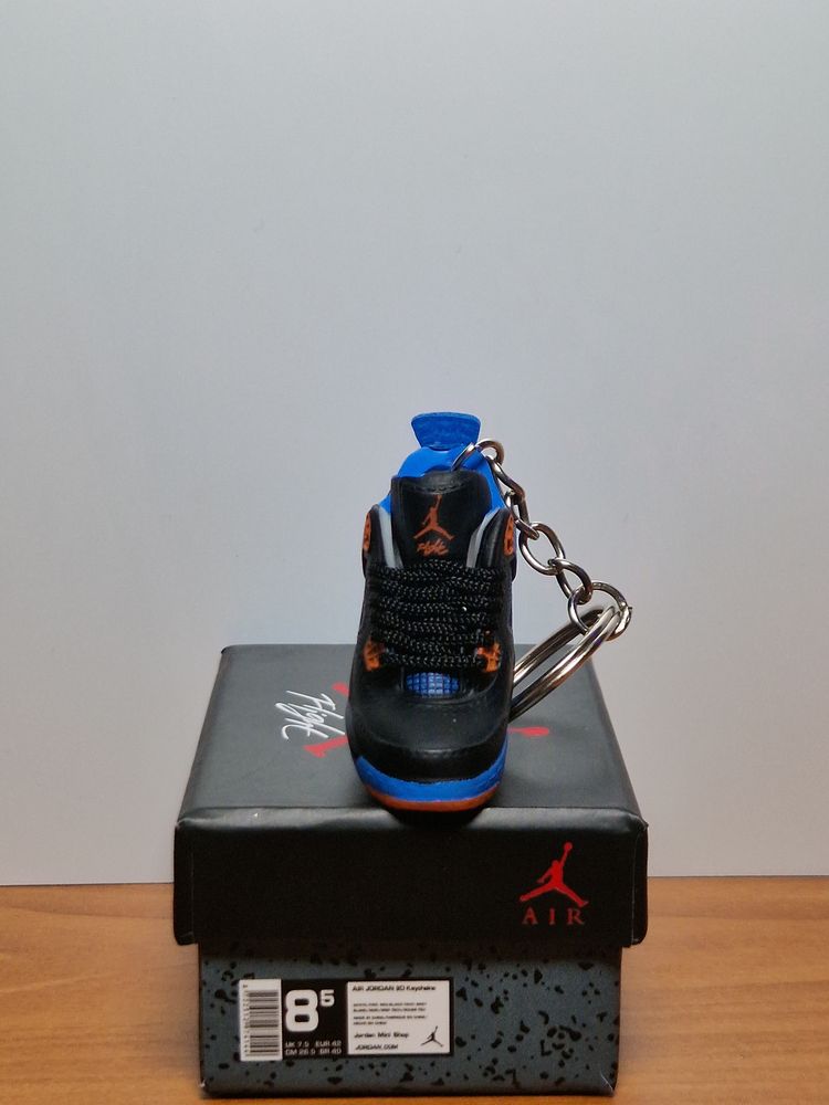 Jordan 4 Keychain 3