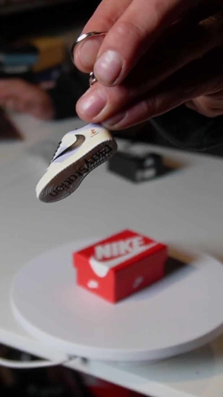 Nike Playstation nike key ring  zdjęcie produktu