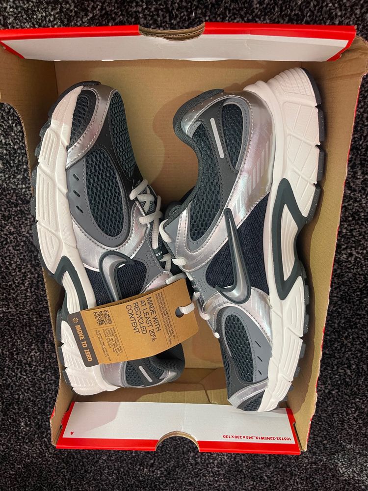 Nike Nike W Nike V5 Rnr Sneakers product image