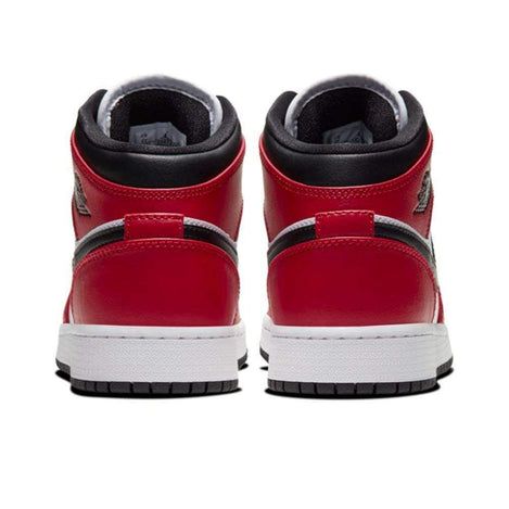 Jordan 1 Mid 'Chicago Black Toe' 4