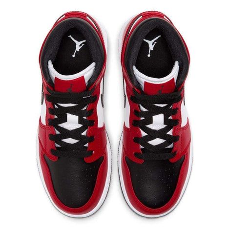 Jordan 1 Mid 'Chicago Black Toe' 3
