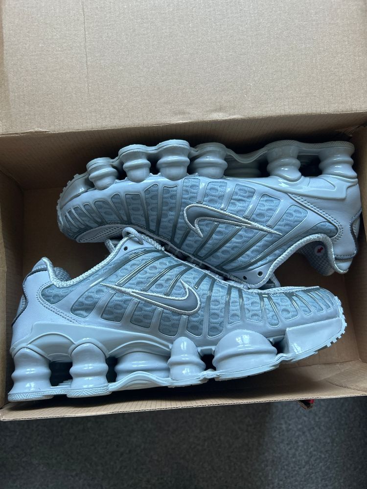 Nike Shox Sneakers
