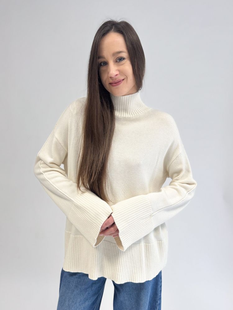 Other Kremowy sweter z wełną  product image
