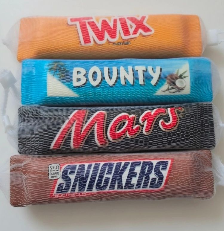 20cm Twix, Bounty, Mars Ans Snickers squishys 