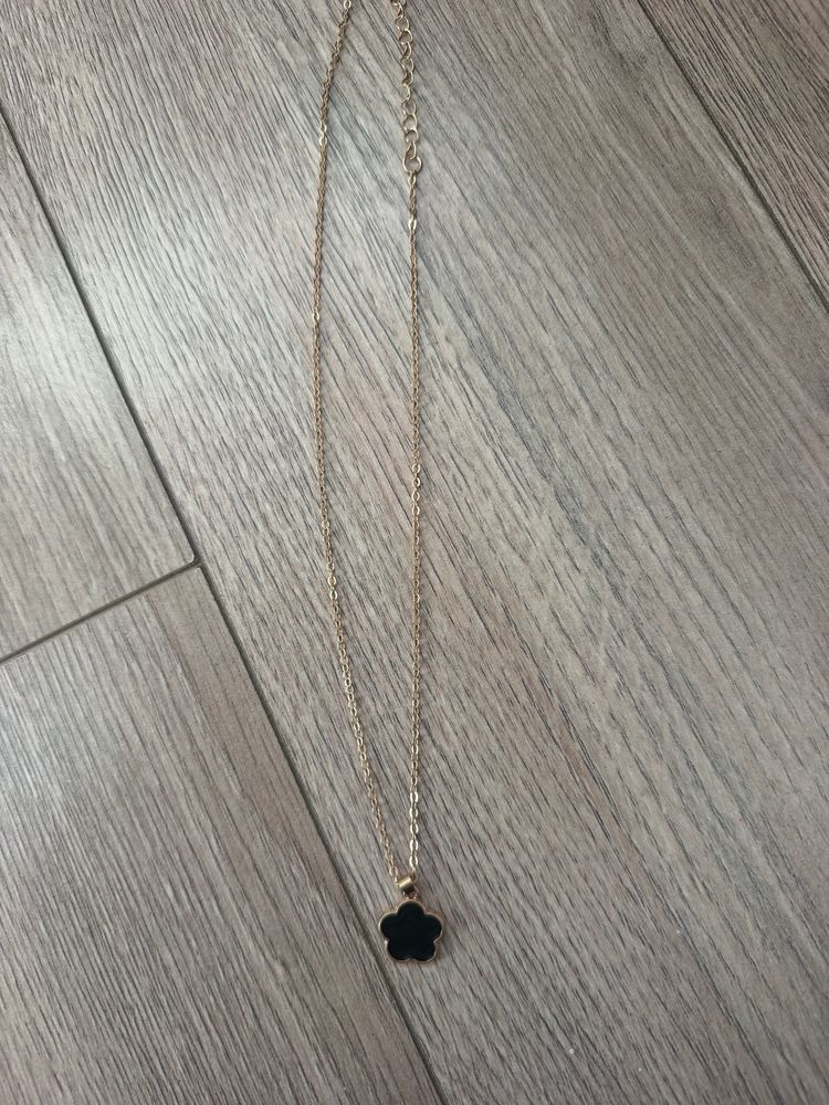 Gold Chain Necklace With Black Flower Pendant