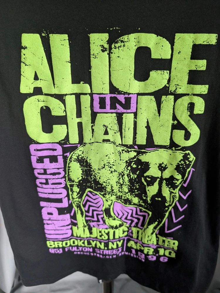 Alice In Chains Unplugged Grunge Band Graphic T Shirt Small Black image 4