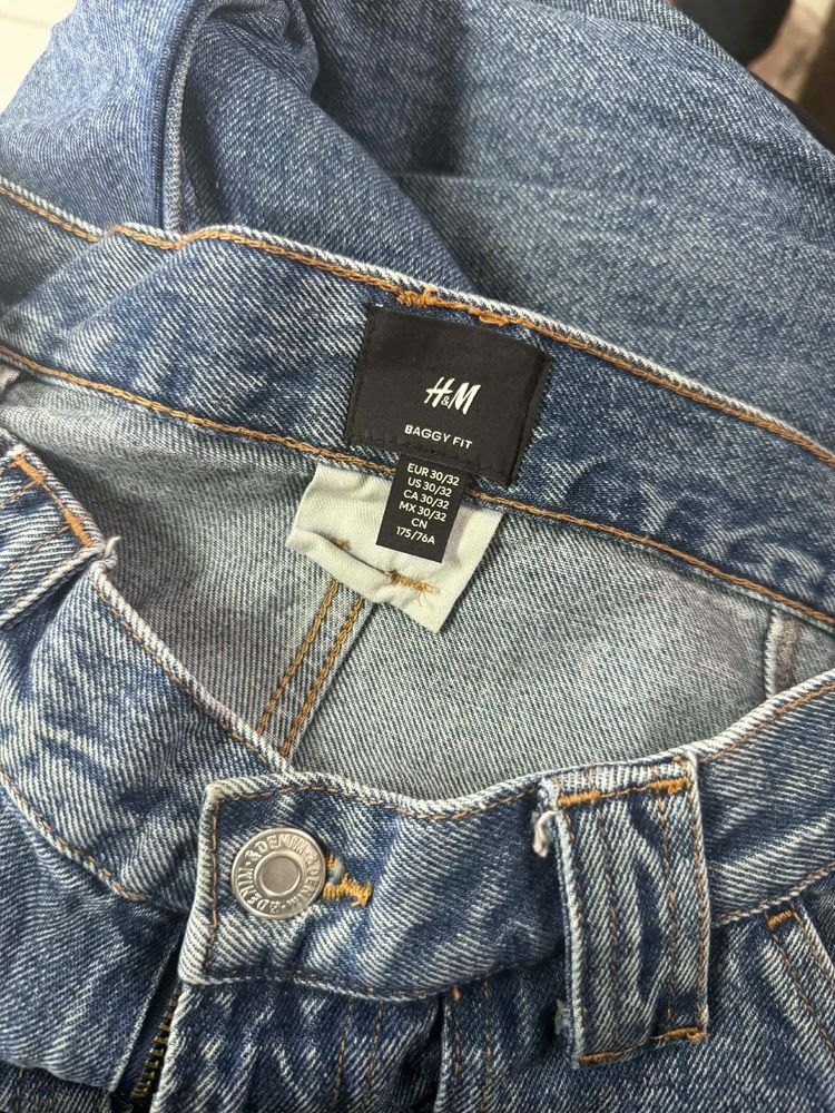 H&M Baggy Fit Jeans