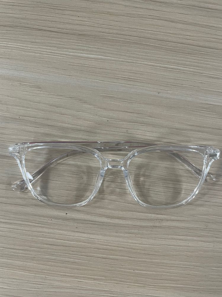 Immagine di Clear Eyeglasses 1