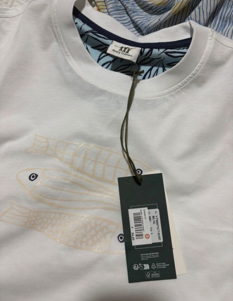 Immagine di White Short-Sleeve T-Shirt With Fish Print 3