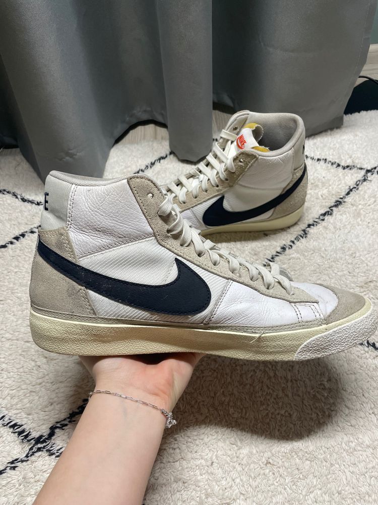 Nike Nike High-Top Sneakers product image