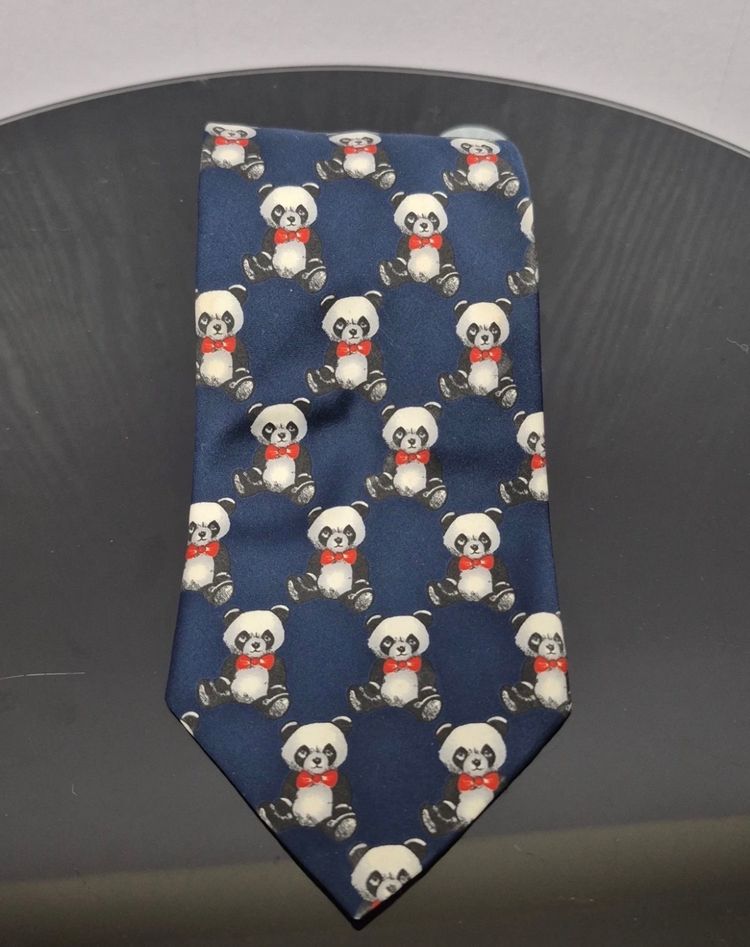 Vintage Tie Rack Havana Panda Bear Navy Blue Novelty Tie 3.5” Width image 5
