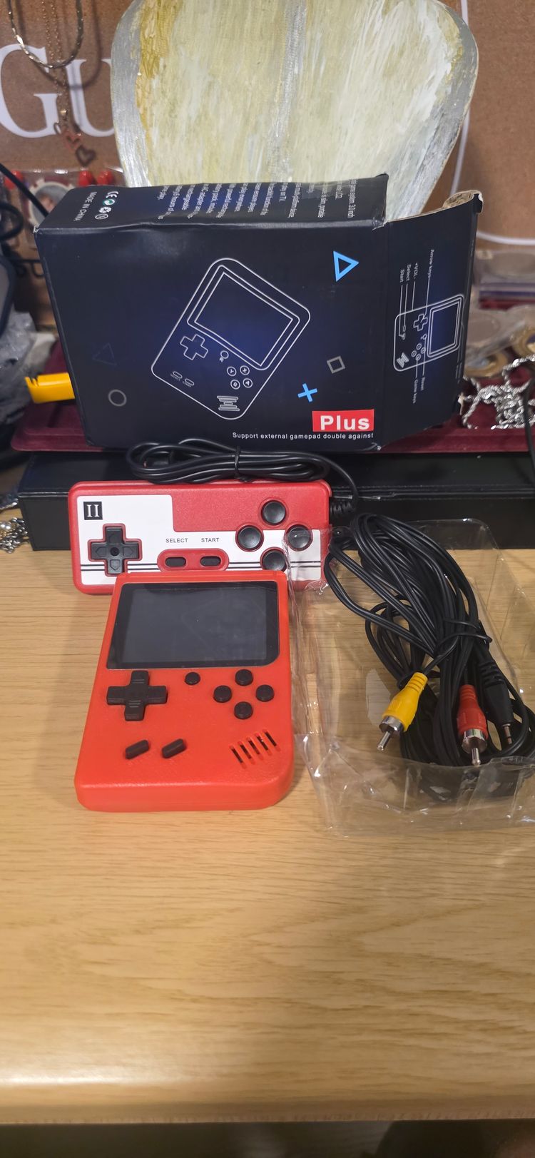 £15 Handheld Retro Game Console With External Controller image 2