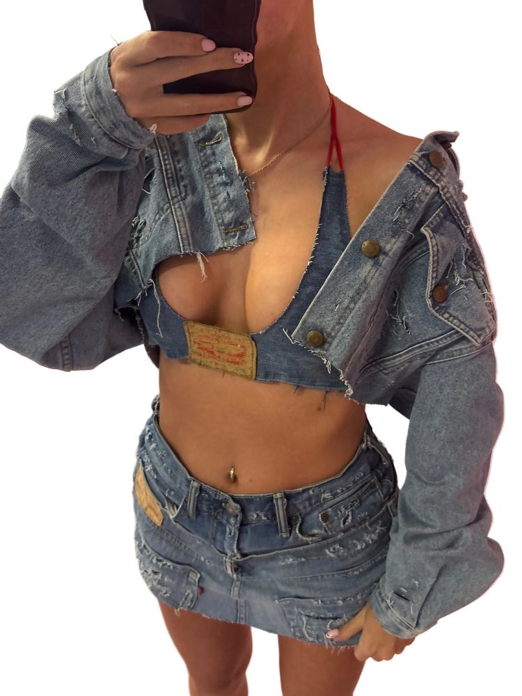 Cropped Distressed Denim Jacket 3