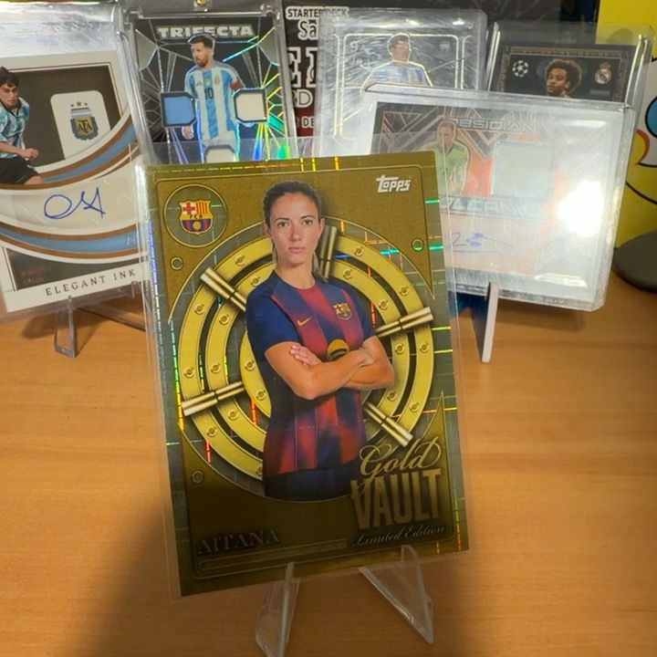 Topps Aitana Gold Vault topps product image