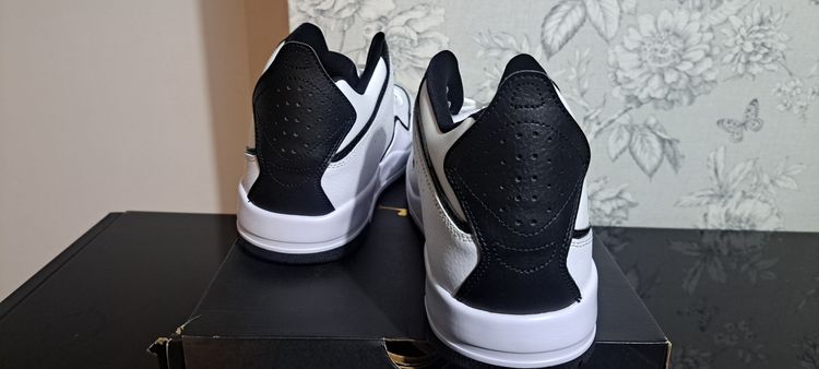 Jordan Courtside 23 UK 13 EUR 48.5 White Black Brand New Full Box image 4