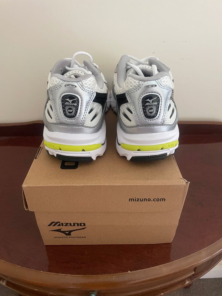 Mizuno Wave Rider 10 Running Shoes image 3