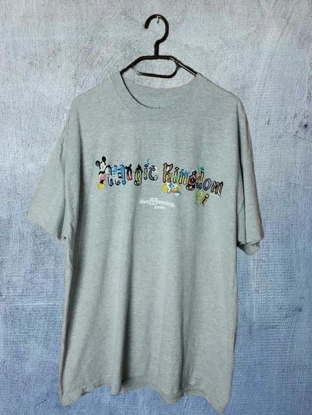 Disney Magic Kingdom Walt Disney World 2009 T-Shirt - Size XL product image