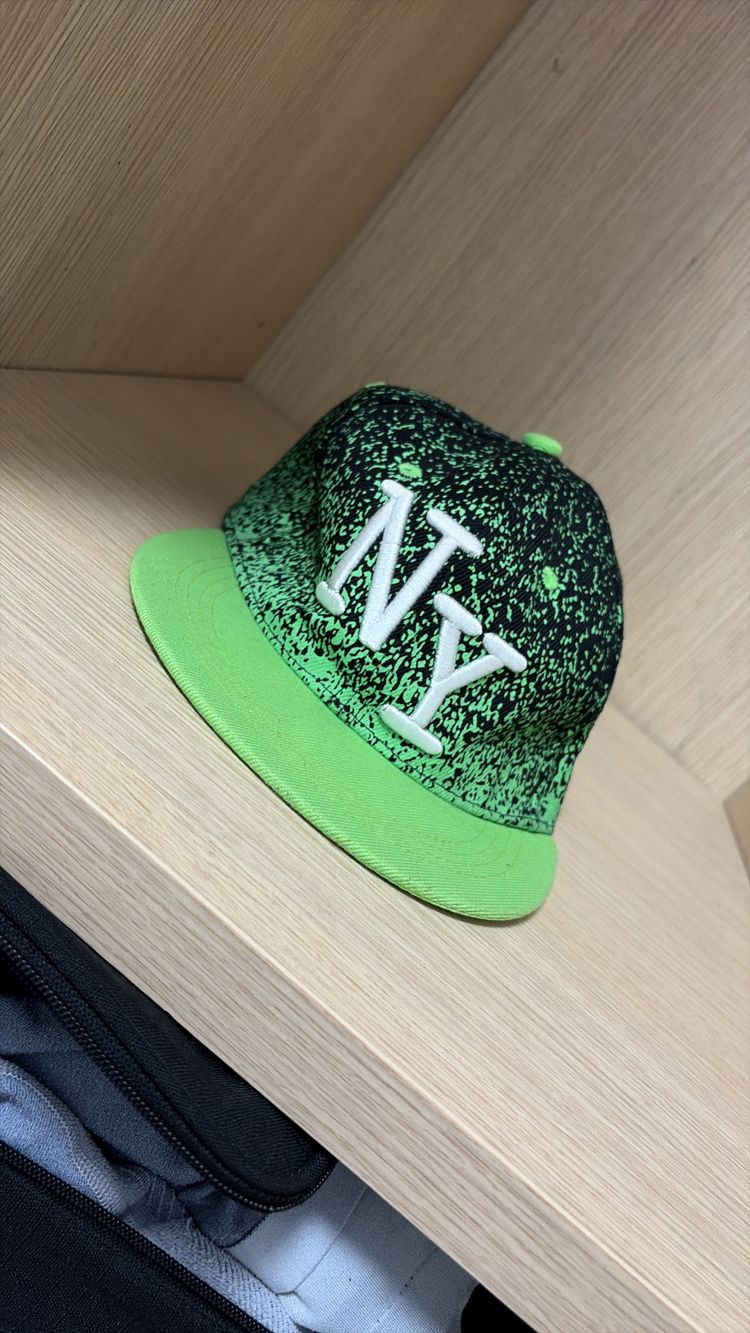 Other Green And Black Ny Cap product image