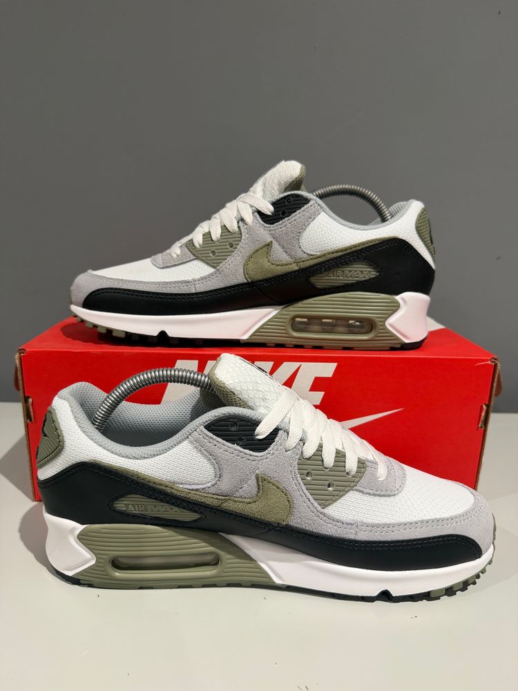 Nike Air Max 90 Silver Sage UK 7.5 imagen 2