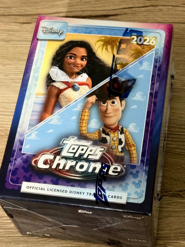 Immagine di Topps Chrome Disney 2026 Trading Cards Box 2