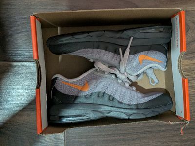 Nike invigor