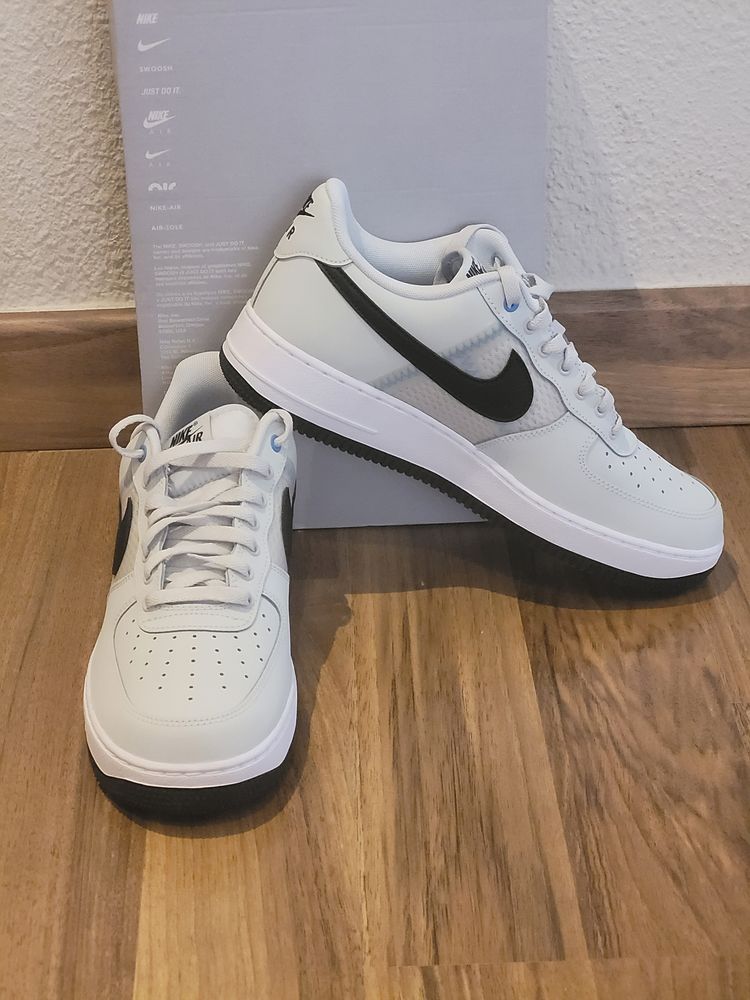 Nike Air Force 1 LV8