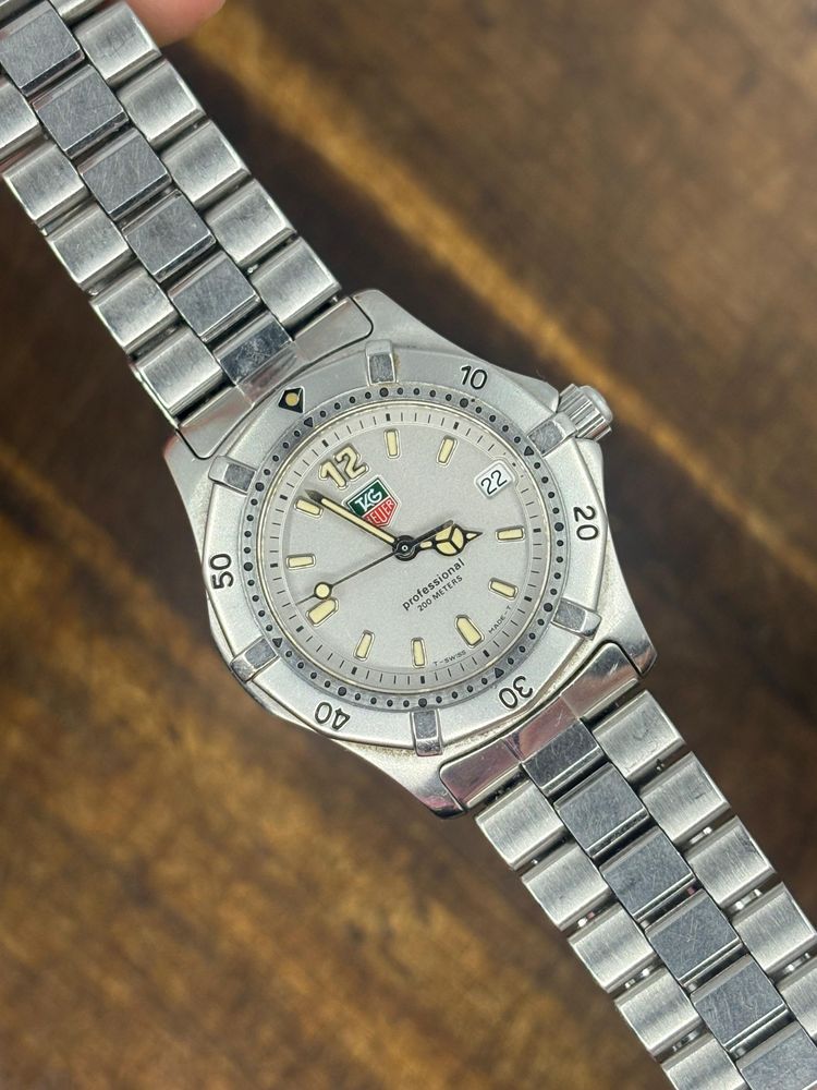 Tag Heuer professional stainless steel quartz gents watch