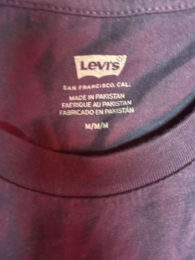 Levi’s shirt 