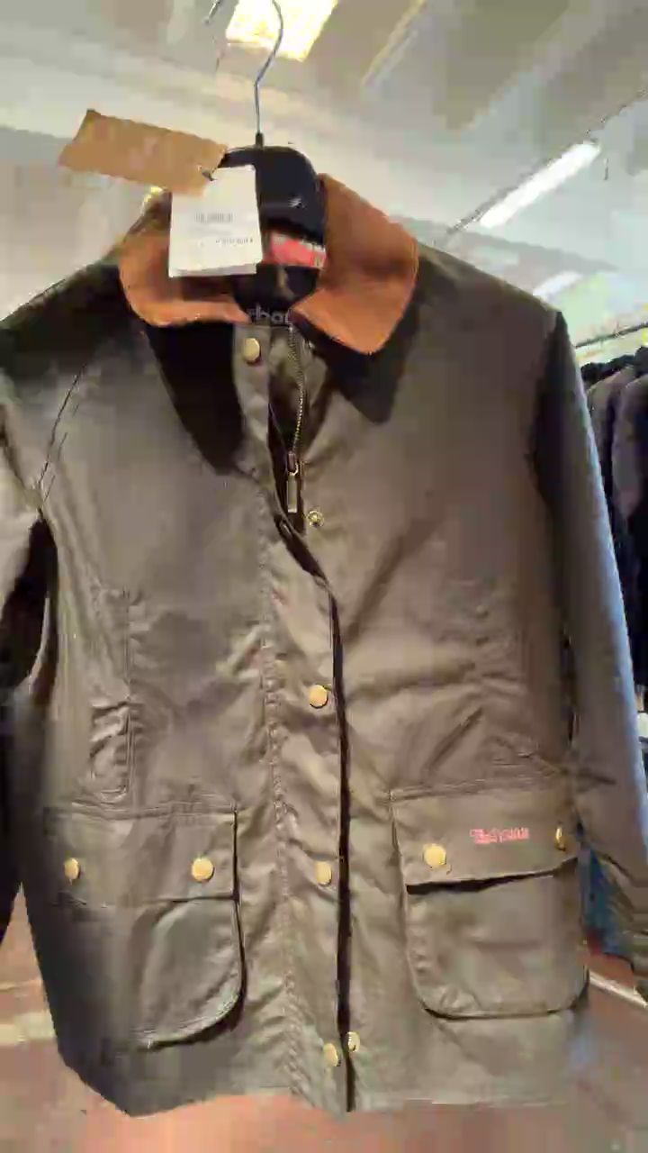 Immagine di Barbour Wax Jacket 1