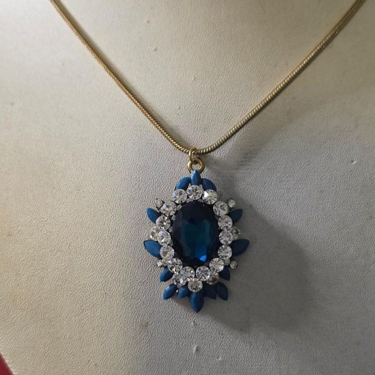 Blue Gemstone Pendant Necklace obraz 3