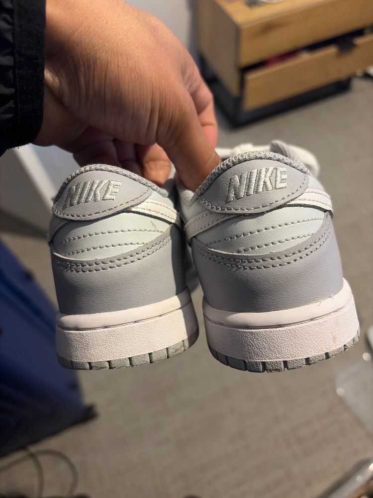 Nike Low-Top Sneakers 4