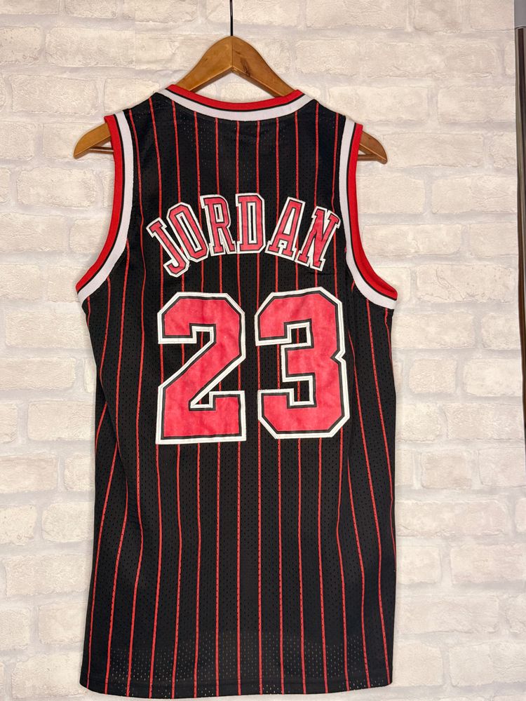 Immagine di Canotta Nike NBA da collezione “Flight 8403” Chicago Bulls Michael Jordan 23 Pinstripe Cucita 2